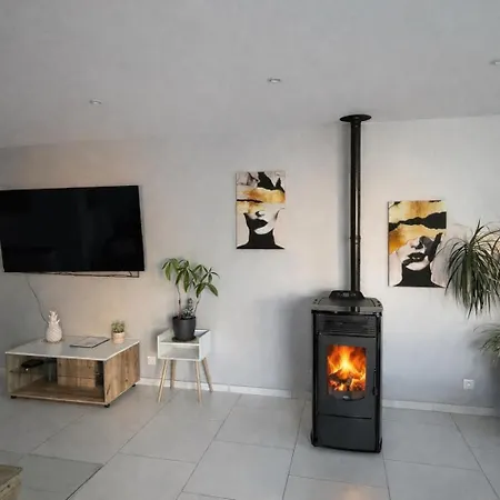 Maison Avec Piscine Holiday home *