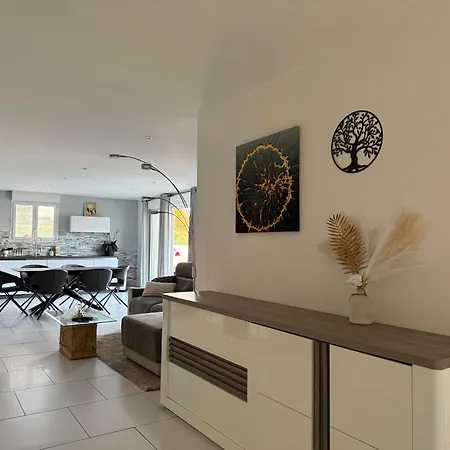 Prázdninový dům Maison Avec Piscine Golbey