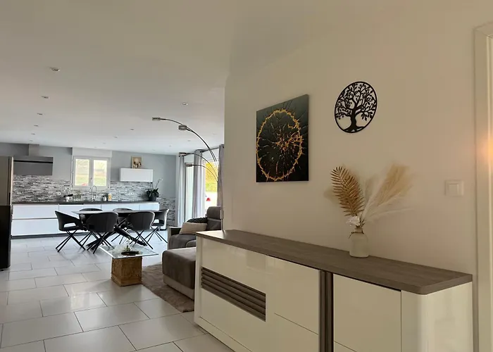 Holiday home Maison Avec Piscine Golbey