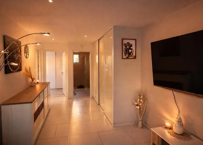 Holiday home Maison Avec Piscine *